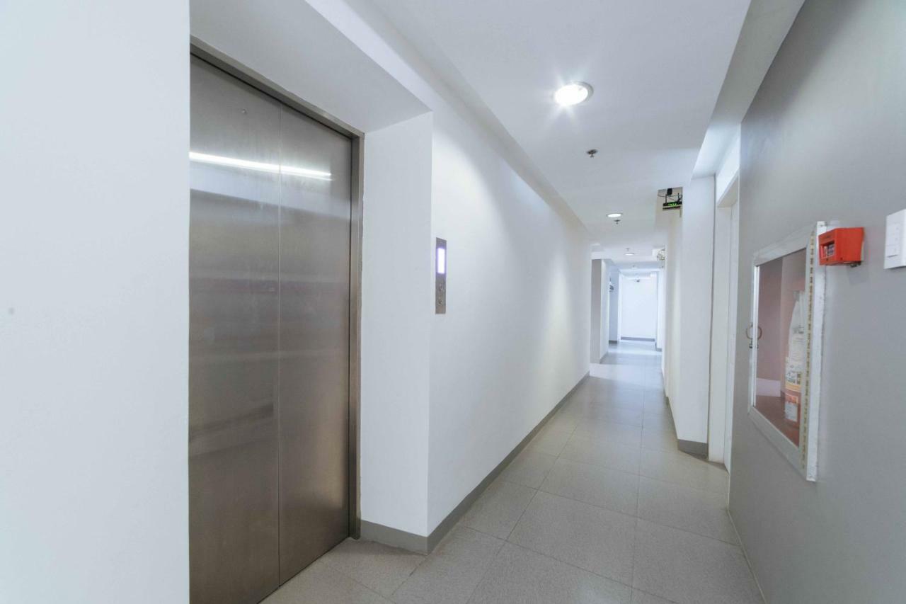 Reddoorz Plus @ Roxas Street Davao Ngoại thất bức ảnh